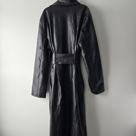 PrettyLittleThing Women's Long Faux Leather Textured Black Trench Coat 14 - Picture 6 of 16